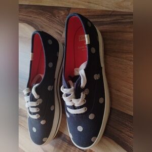 Kate Spade Womens Size 6.5 Navy Blue & Silver Polka Dot Keds Sneakers
